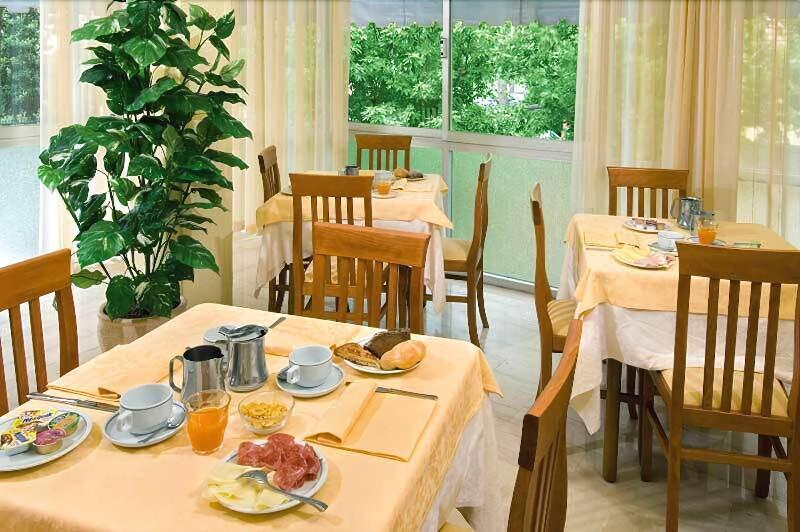 Hotel Chery 米兰马瑞提那 外观 照片